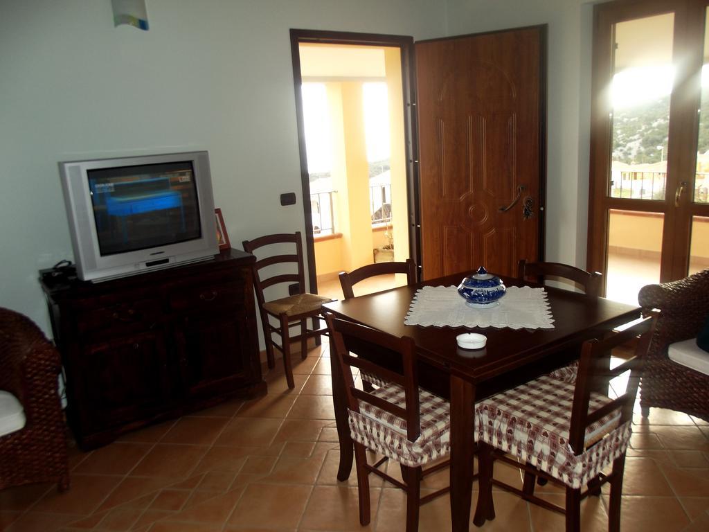 Casa Elena Apartment Cala Gonone Bilik gambar