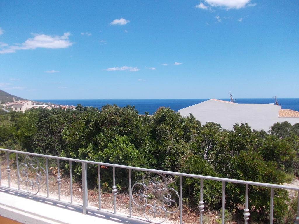 Casa Elena Apartment Cala Gonone Bilik gambar